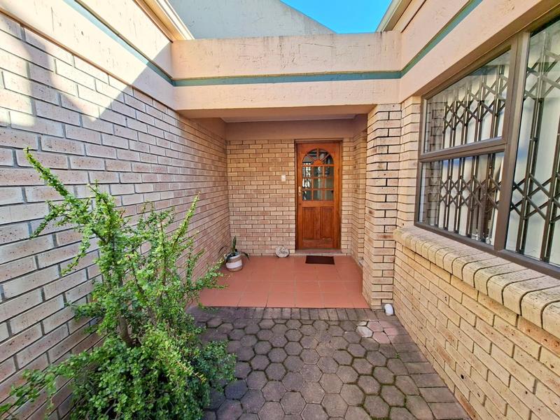 3 Bedroom Property for Sale in Heather Park Western Cape